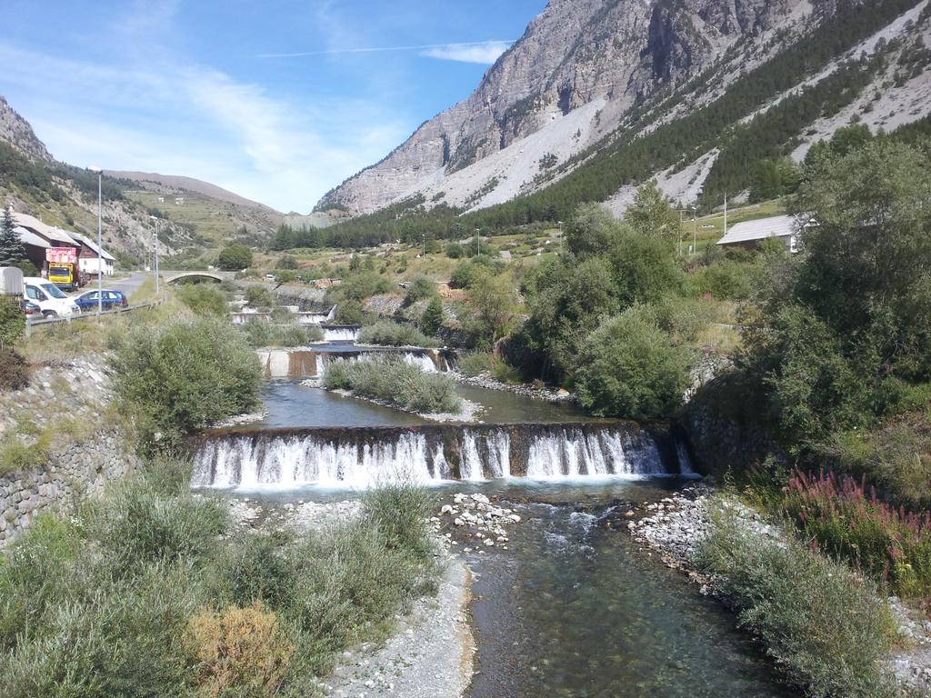 Hotel Mont-Brison Briancon  Bagian luar foto