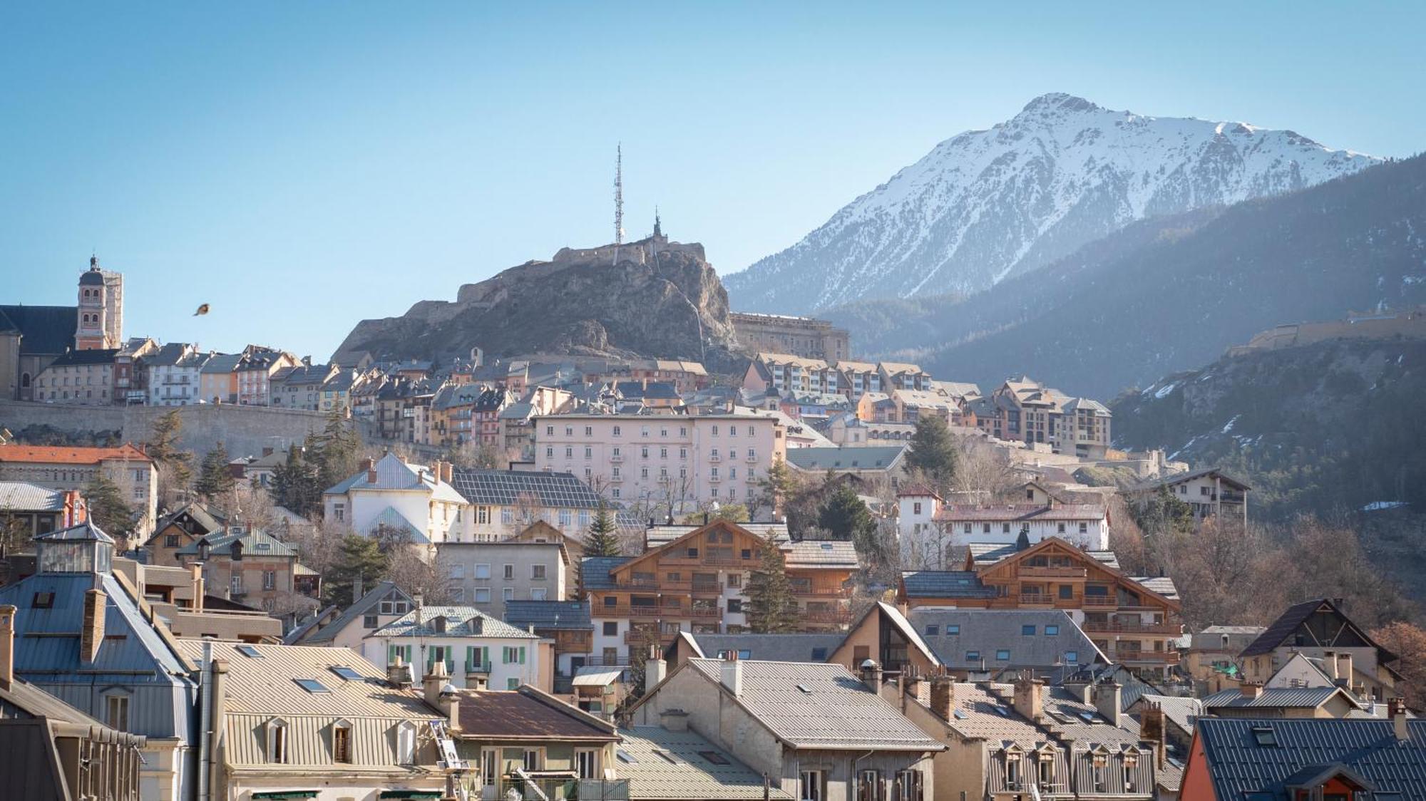 Hotel Mont-Brison Briancon  Bagian luar foto