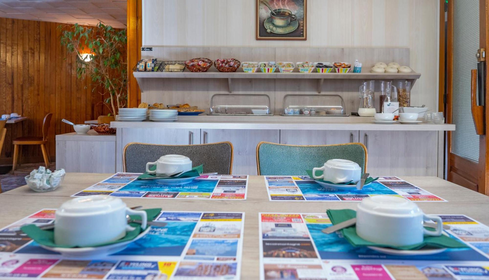 Hotel Mont-Brison Briancon  Bagian luar foto