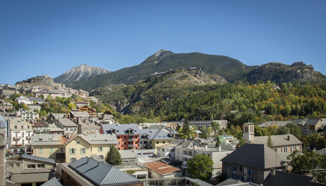 Hotel Mont-Brison Briancon  Bagian luar foto